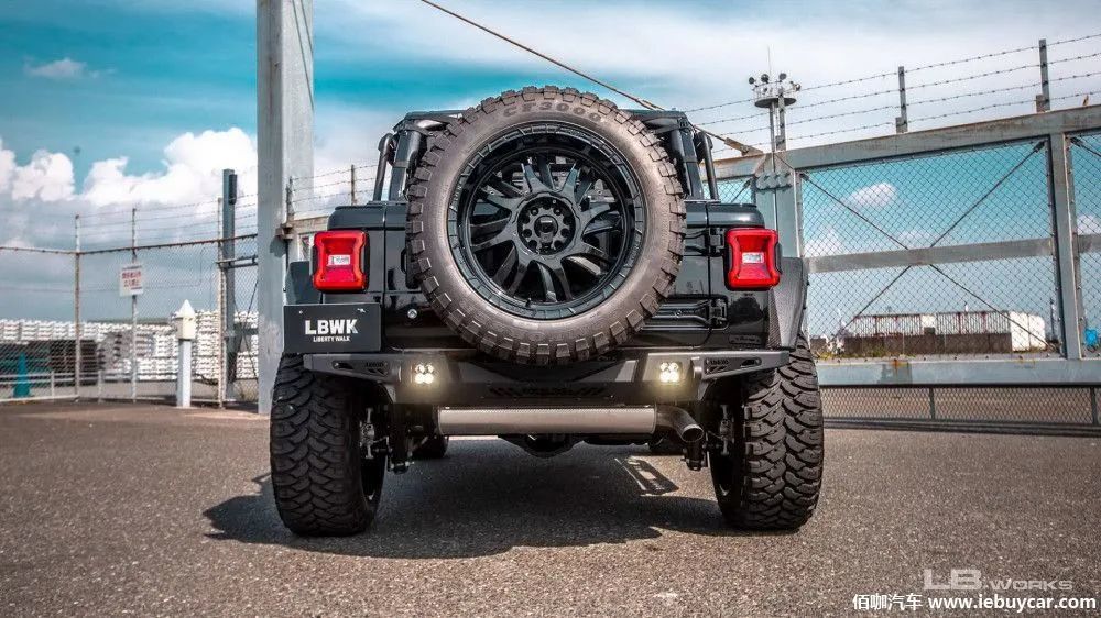 狂野战车日本lb改装公司推出jeep牧马人碳纤维宽体套件价格不菲