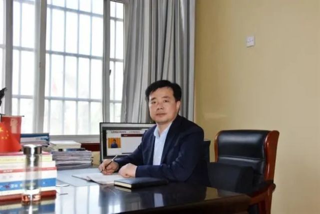 讲述人:孟杰智周至中学校长周至中学创立于1943年,坐落在周至县县城