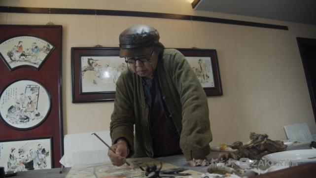 从画界老顽童到红色瓷画家彭树平与他的瓷画艺术