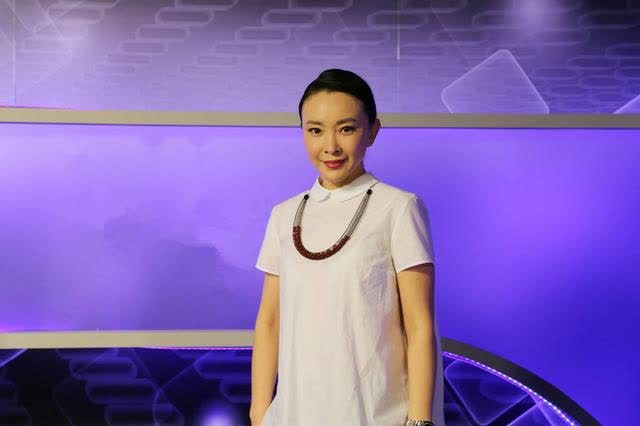 她是央视主持人因性格强势和张嘉译离婚如今再嫁富豪逆生长