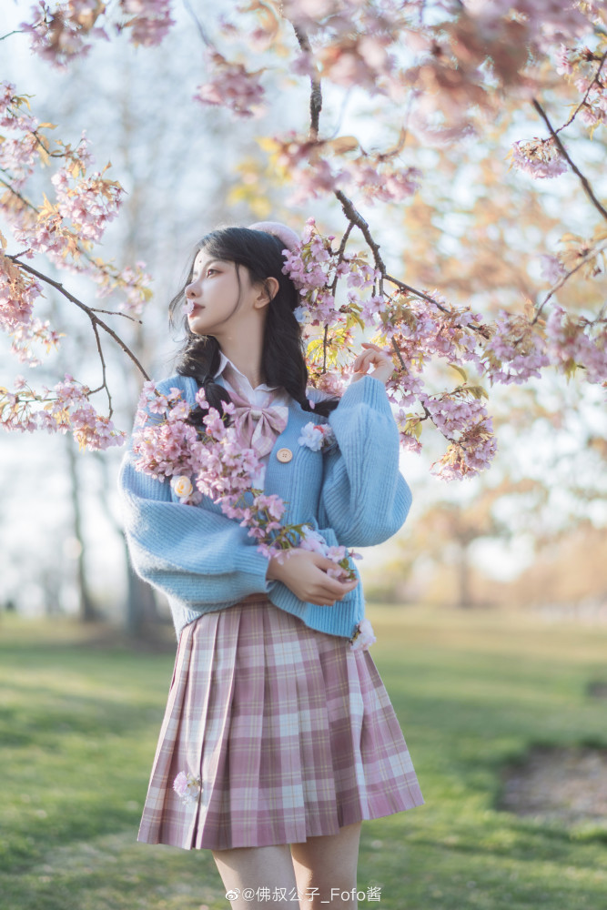 jk小姐姐身上洋溢着青春气息