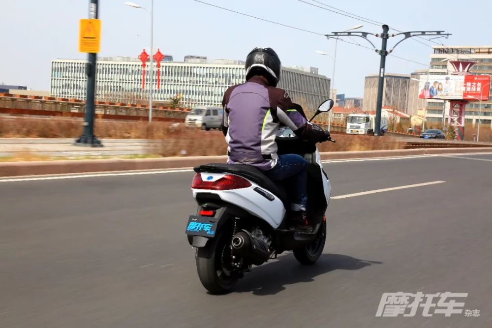 车评经典重塑复古升级比亚乔x7不走寻常路