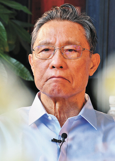 从青丝到白发从抗击非典到新冠战疫钟南山打了两场逆行之战