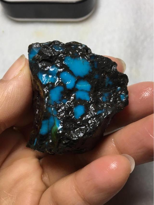 绿松石毛料能买吗