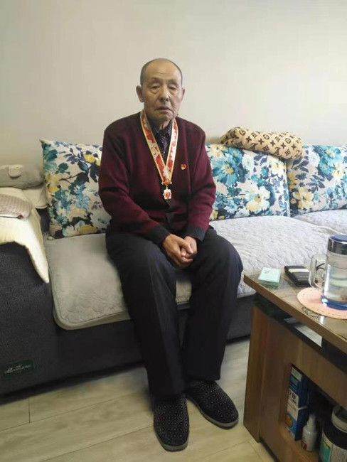 老照片里感受时代变迁访鸡西矿业公司离休老干部穆长春