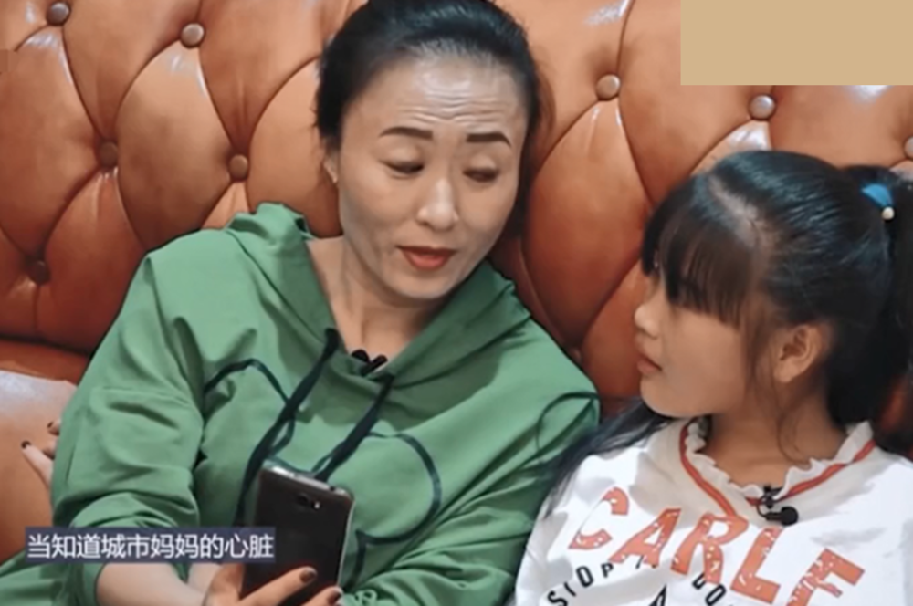 变形计城市妈妈失去伪装多次对农村孩子翻白眼让人生气