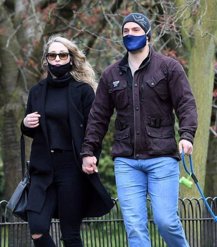 超人亨利卡维尔恋情曝光,素人女友首次亮相,网友:我失恋了