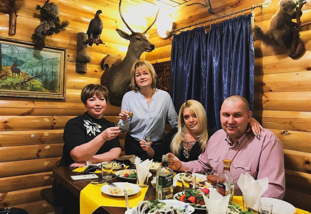 看完俄罗斯普通家庭的一日三餐,网友:吃太好了,难怪俄罗斯人这么彪悍