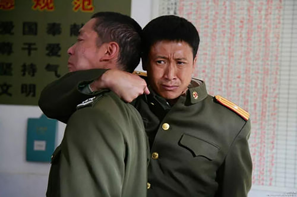 士兵突击原著老a考核后袁朗写下伍六一的名字有何隐情