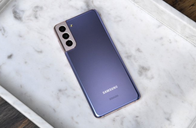 从4999跌至3899三星s21跌成小米价为何还是不受待见