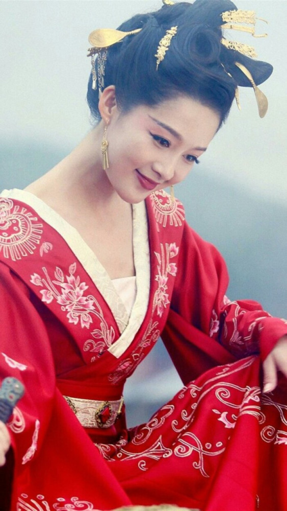 与当时新版红楼梦的拍摄时间是经过了7年.