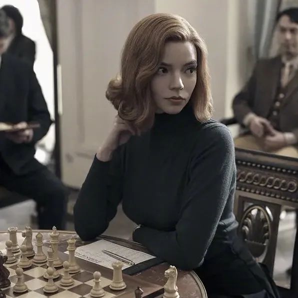 头像安雅泰勒乔伊头像