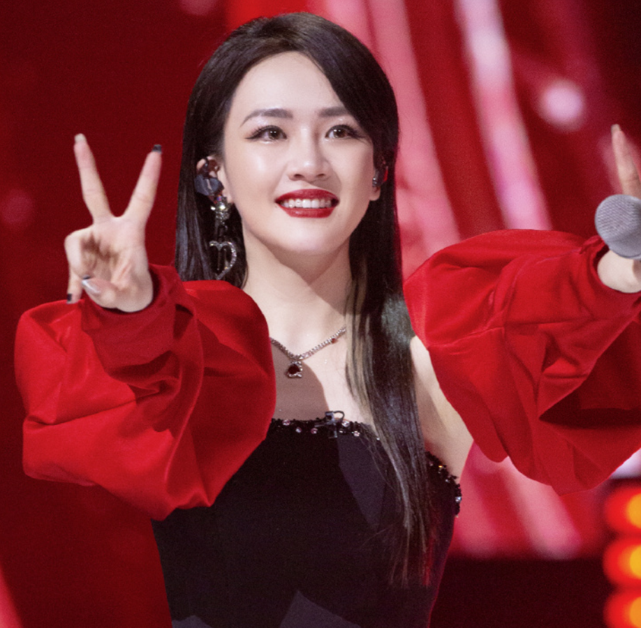 《浪姐2》五公造型曝光,陈小纭妆容心机抢镜,周笔畅秀小蛮腰