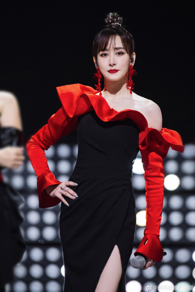 《浪姐》决赛造型曝光,那英组人均三套服装,张柏芝