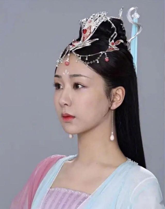 杨紫沉香如屑定妆照比青簪行更美但最美的还是这角色