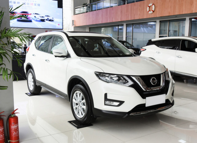 开惯日产奇骏再开长安unik感受到国产车与日系车的差距