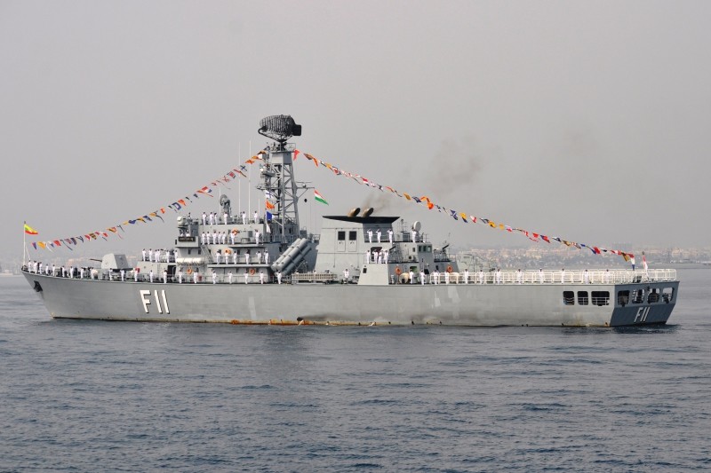 缅甸最新自制护卫舰露面,首次配备垂发系统_腾讯新闻