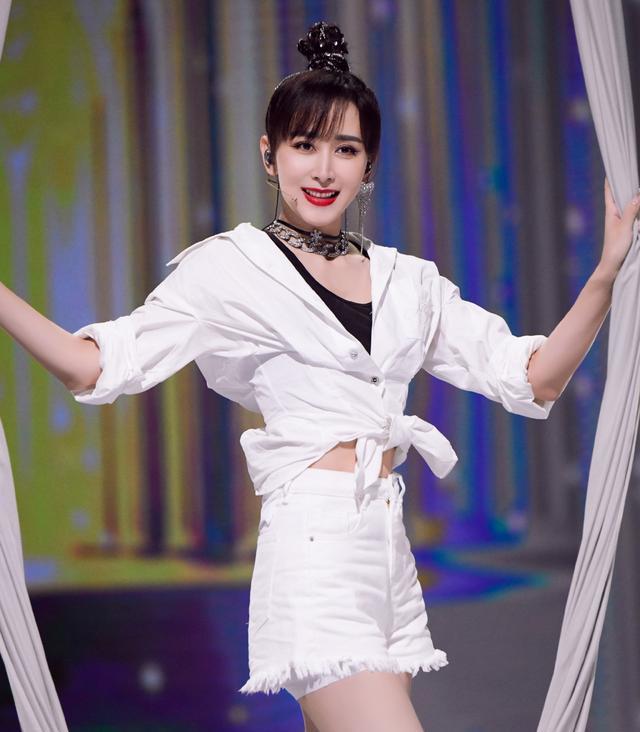 《浪姐2》总决赛造型曝光,王鸥彰显优雅,胡静大气,张柏芝最美