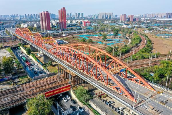 2020年11月19日,河南省鄭州市,封閉禁行的北三環