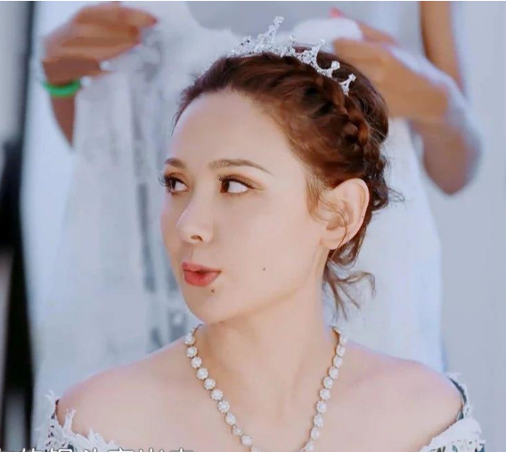 说好的乘风破浪呢淘汰姐姐程莉莎录新节目依旧离不开老公