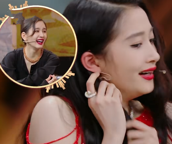 贾玲说关晓彤演戏像"可云",谁注意她的耳朵,这是对演员的尊重_腾讯