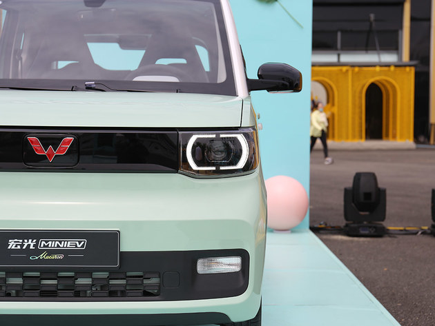 宏光miniev马卡龙静态体验 我会买牛油果绿