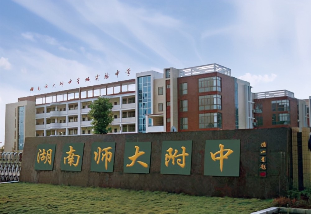 鄭州最大的大專是哪個_鄭州大專學校名字叫什么_大專院校鄭州