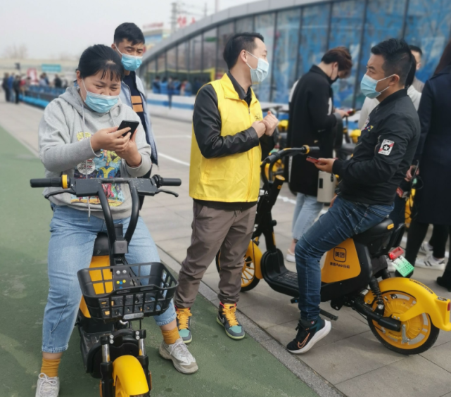 绿色出行小电驴轻便好骑乌鲁木齐共享电单车来啦