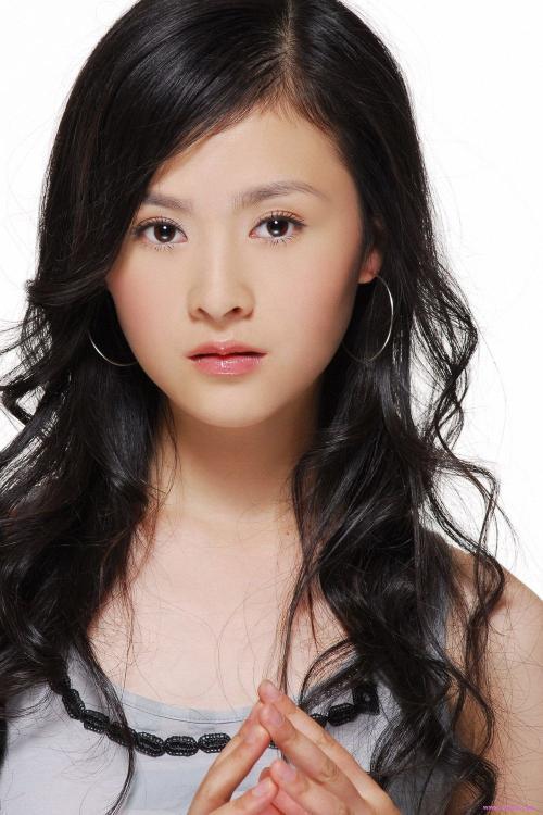 她苦等了沈腾12年如愿成为沈太太后为何被说逼婚成功