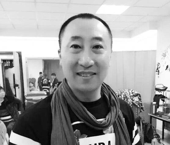 唏嘘2016年赵本山得意弟子为省55块钱被收费杆砸中当场身亡