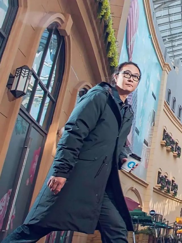 人——杨侃打开腾讯新闻,查看更多图片 >南京著名原创歌手——翁大涵