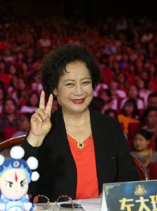 演活了观音菩萨的左大玢生活中频繁被佛光保护