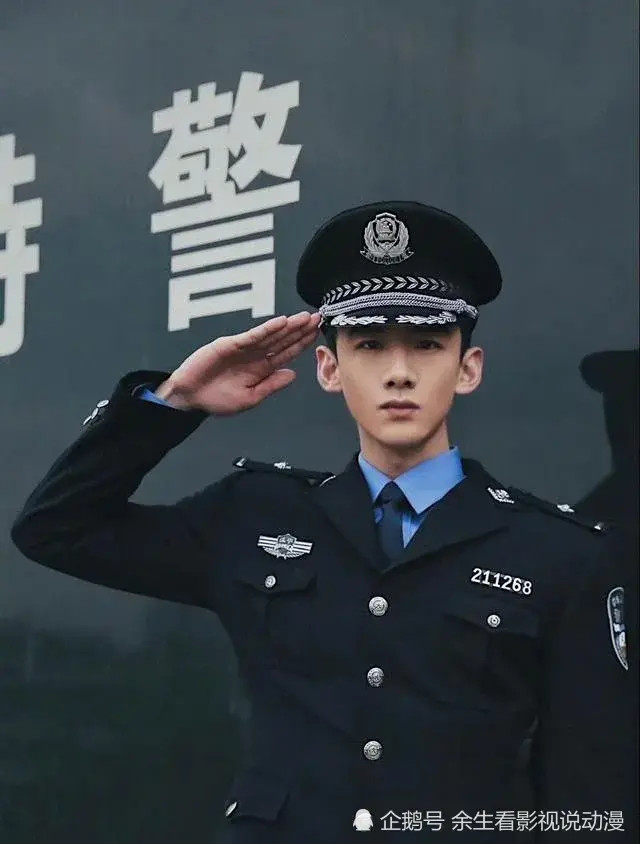 16不少网友看到后纷纷表示白敬亭可谓是"端水大师",分别发文告别两