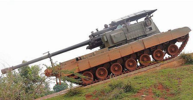 重新利用了起来,容易生产,战斗力与同时期新式的自行榴弹炮肯定没法比