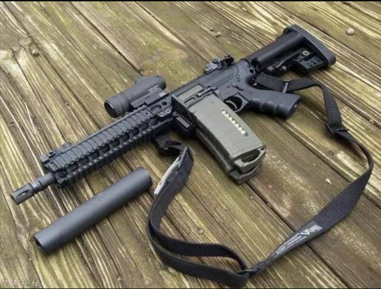 美国单兵装备ar10式762毫米突击步枪