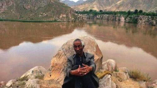 黄河上的神秘捞尸人整天和尸体打交道坦言最怕捞到花季少女