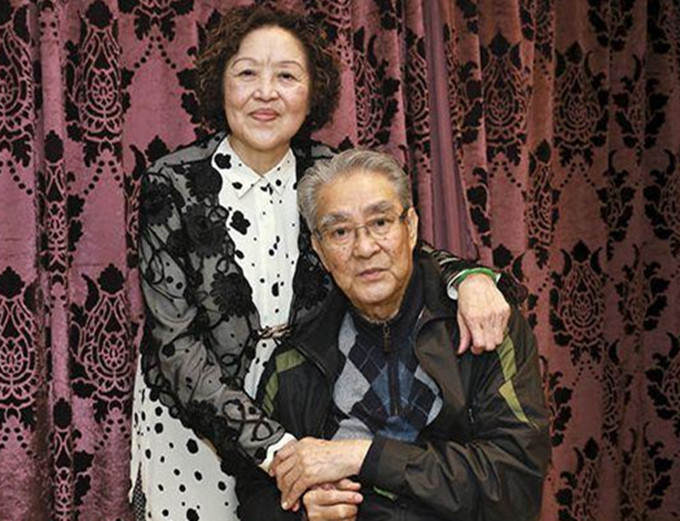 事实上,周聪为了照顾患重病的妻子,这几年很少接拍电视剧了.