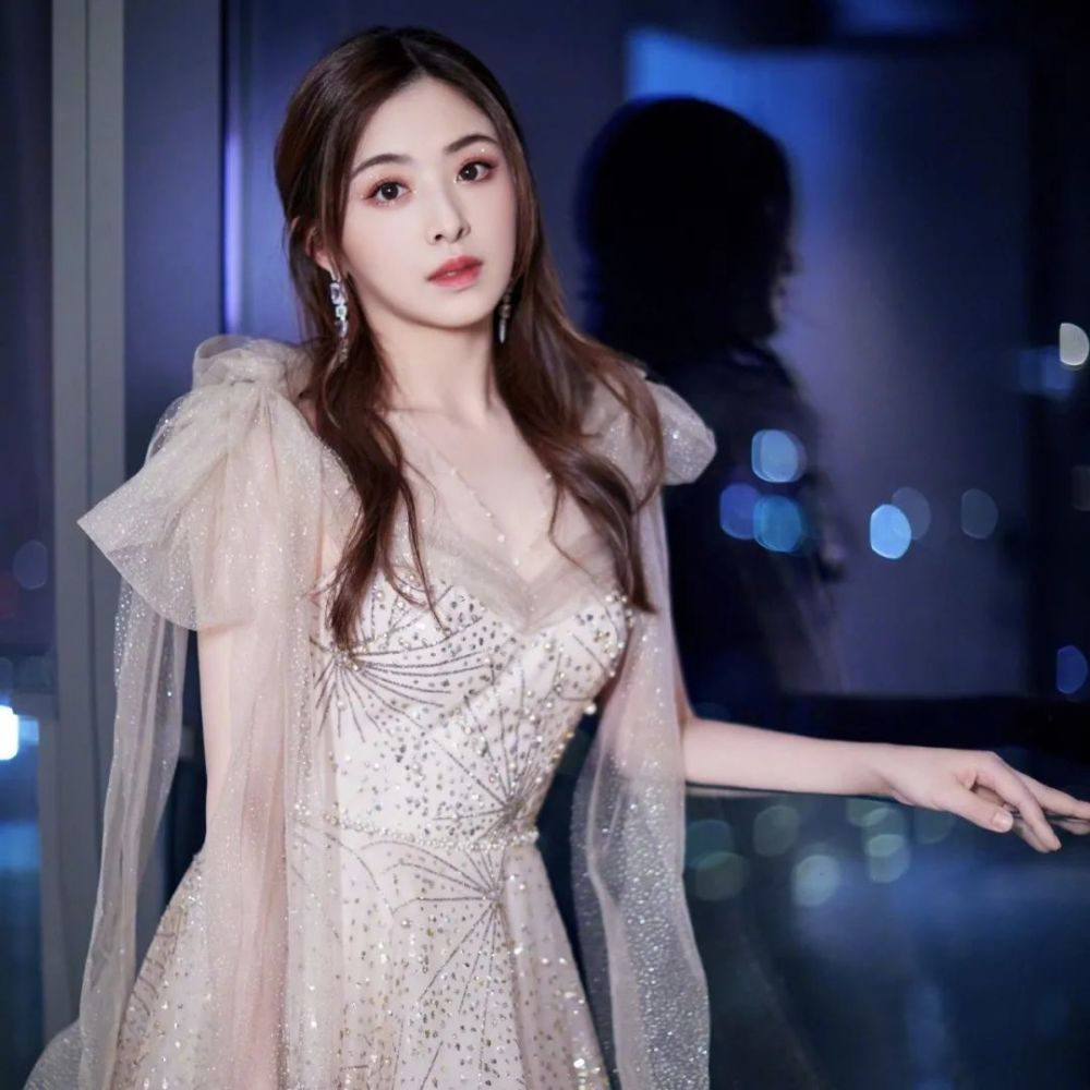 头像张含韵头像可爱