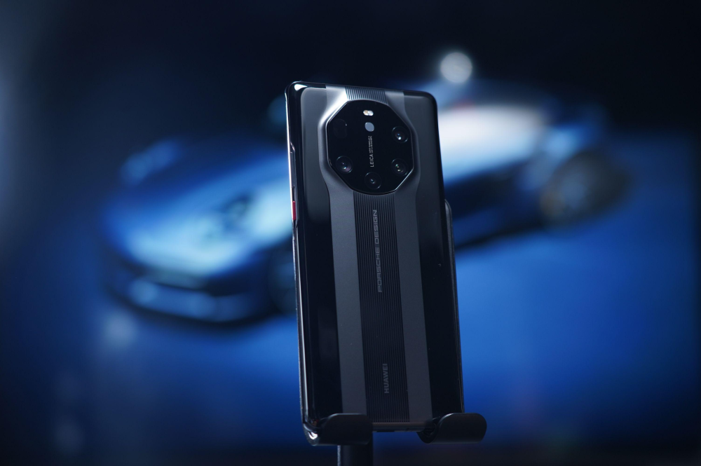 金立突然复活新机m3外形酷似华为mate40rs