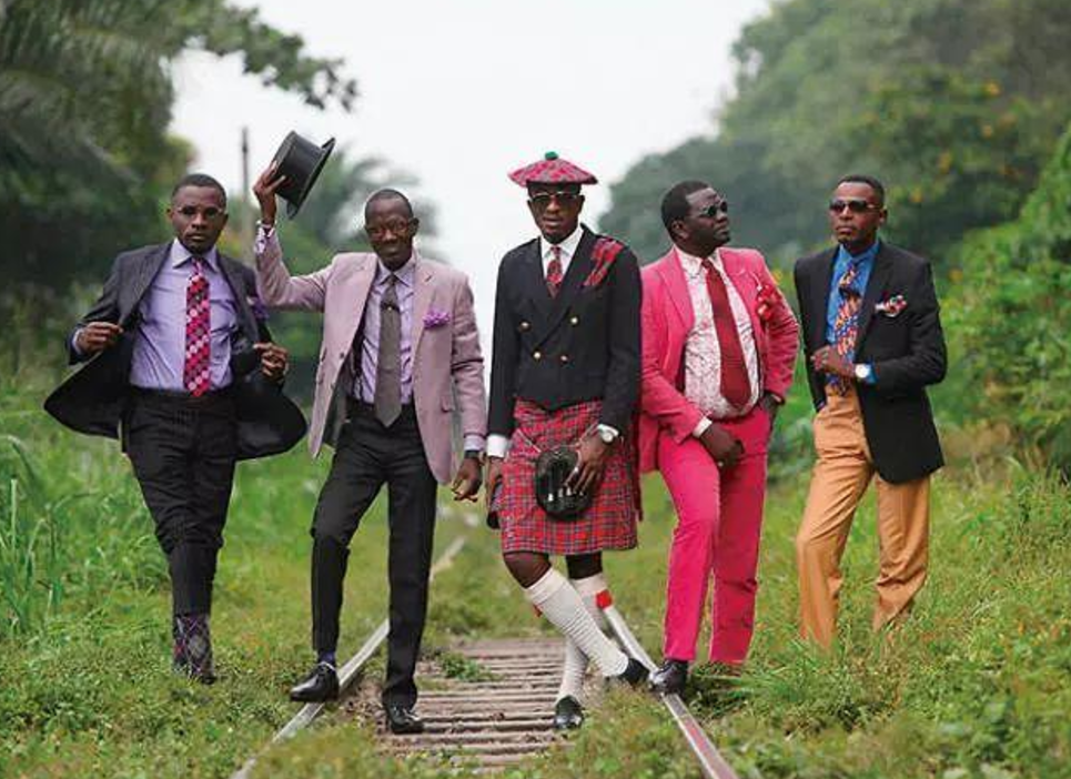 非洲刚果-萨普协会,穿名牌却住贫民窟_腾讯新闻