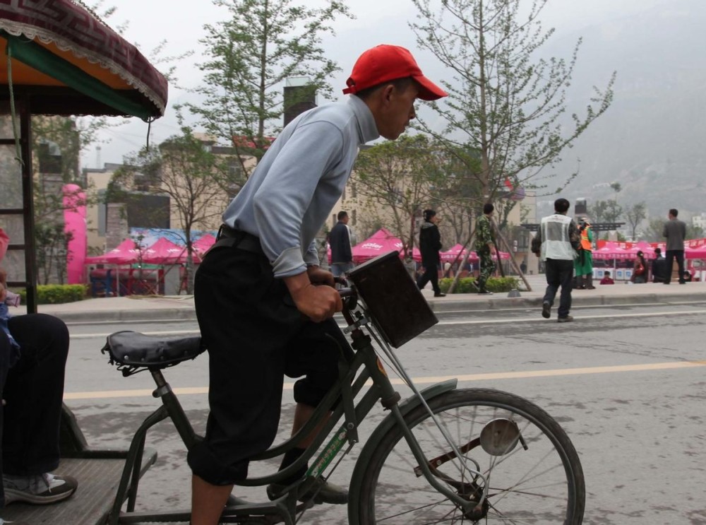 曾经的飞虎队员吴其轺:晚年蹬三轮车为生,临终前在岳飞墓前流泪