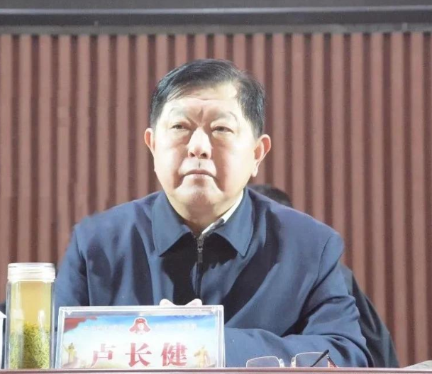 雷锋学校暨学雷锋争做美德少年践学基地授牌仪式在新蔡