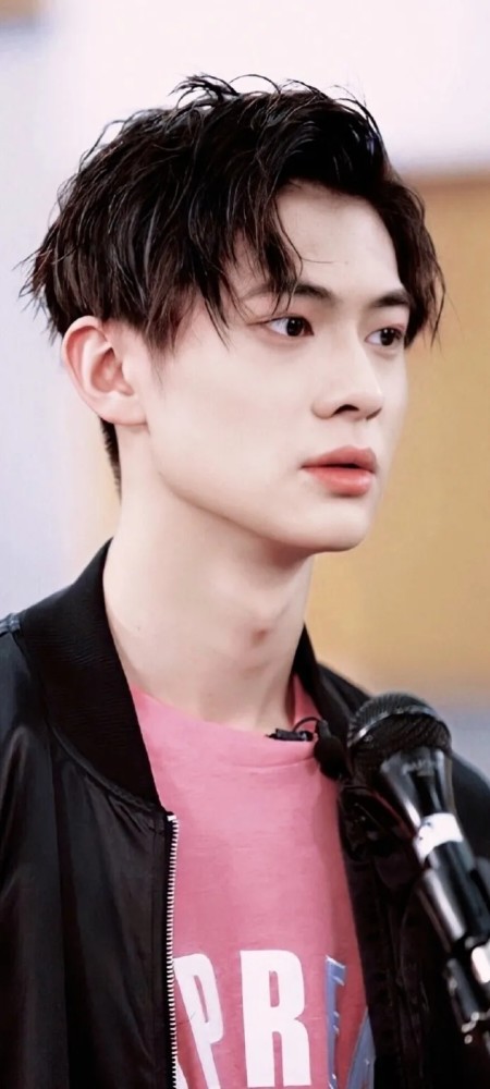 壁纸青你3梁森来咯