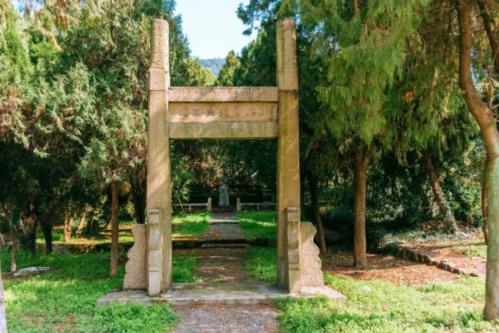 常熟文史名人墓葬王石谷墓