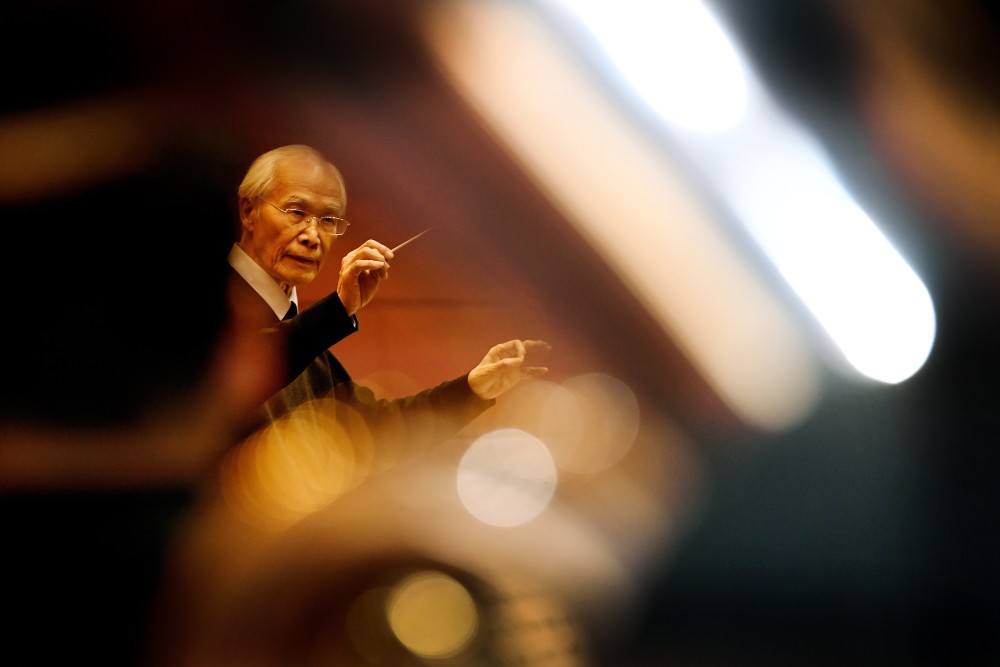 85岁卞祖善再挥红色娘子军感觉像回娘家