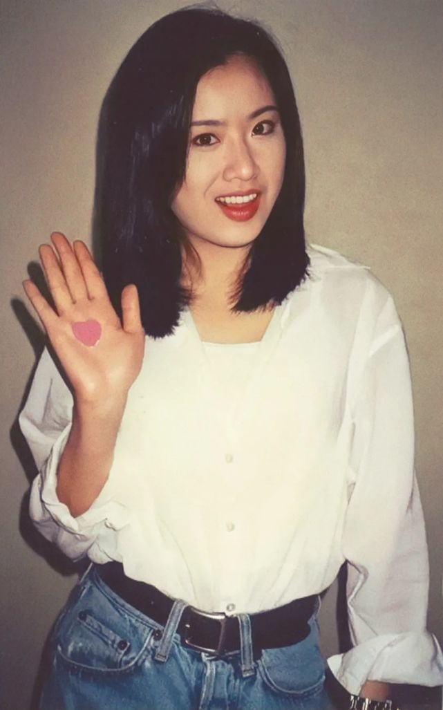 屋村女神张文慈的蜕变史