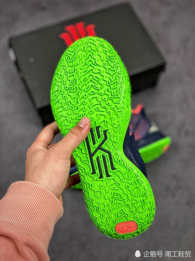 又一双欧文7新配色登场看到这颜值脚上的aj不香了