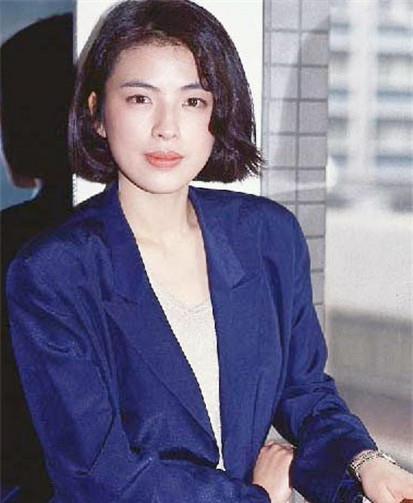 盘点香港"四大天王"妻子,张学友妻子最美,刘德华妻子最有钱!