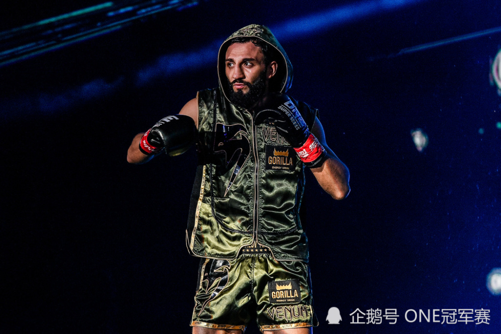 k1冠军阿拉佐夫首秀栽了德国飓风科尔五年后复仇成功