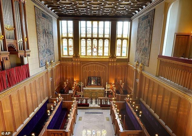 英国女王将为菲利普亲王守丧八日,墓地,葬礼与其他王室成员有异